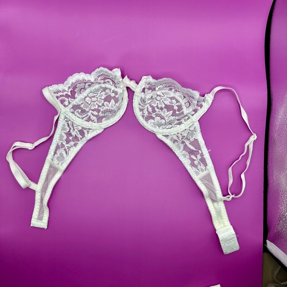 Victoria’s Secret Demi Lace Miracle-White- 34B Vintage NWT - Picture 3 of 7